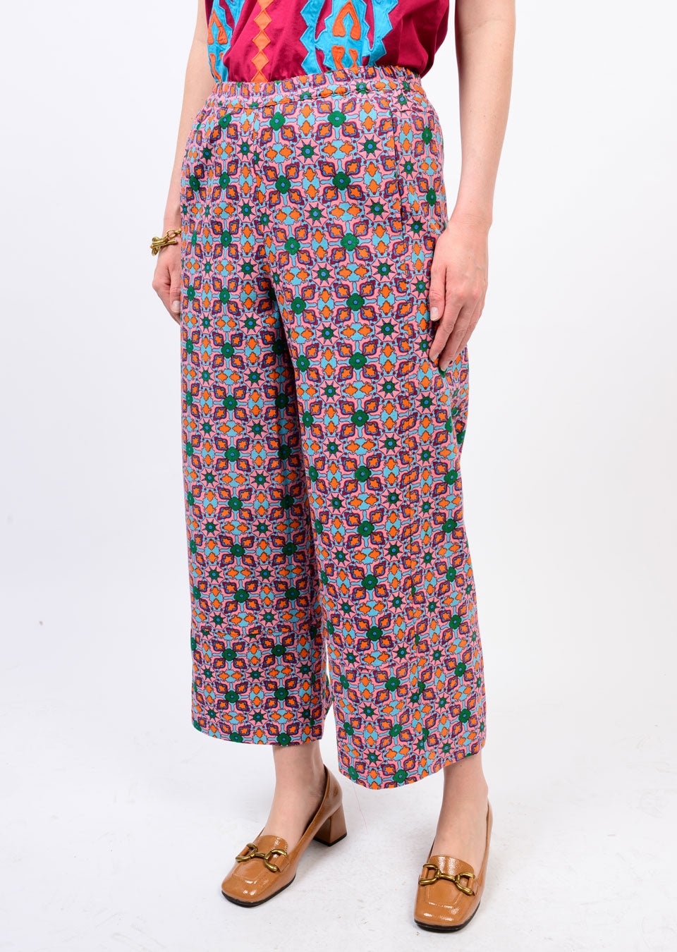 Ivy Jane - Tile Print Barrel Pant